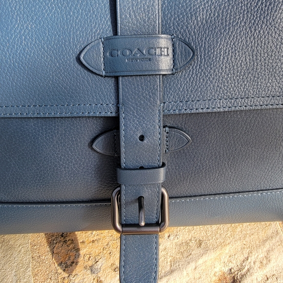 Coach Hudson Navy Blue Leather Messenger Bag With Adjustable Strap - Picture 9 of 16